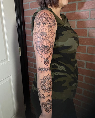 tattoo,aces,high,alex,rockoff,alexrockoff,west,palm,beach,traditional,neotraditional,beetle,beatle,flower,sunflower,floral,color