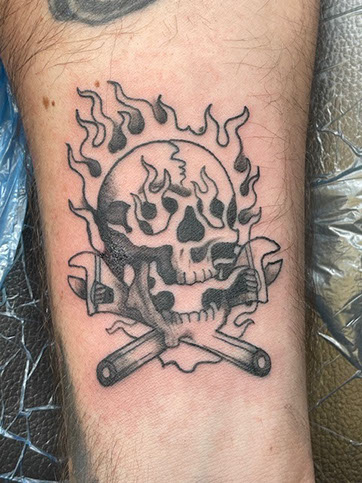 tattoo,aces,high,alex,rockoff,alexrockoff,west,palm,beach,traditional,neotraditional,beetle,beatle,flower,sunflower,floral,color