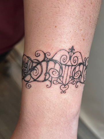 tattoo,aces,high,alex,rockoff,alexrockoff,west,palm,beach,traditional,neotraditional,beetle,beatle,flower,sunflower,floral,color