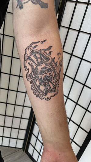 tattoo,aces,high,alex,rockoff,alexrockoff,west,palm,beach,traditional,neotraditional,beetle,beatle,flower,sunflower,floral,color